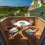 Apartamento Milla Premantura