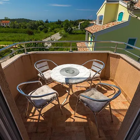 Apartamento Milla Premantura