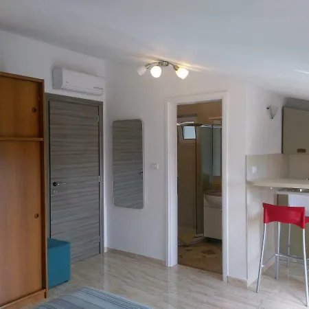 Apartment Milla *