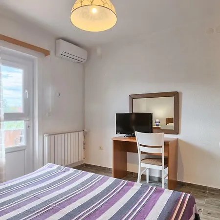 Apartamento Milla Premantura