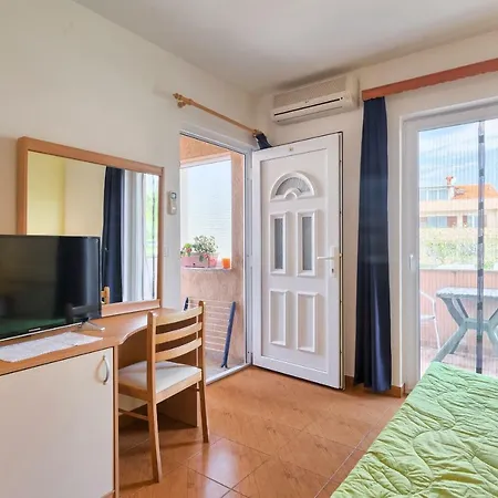Apartment Milla Premantura