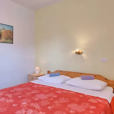 Milla Apartment