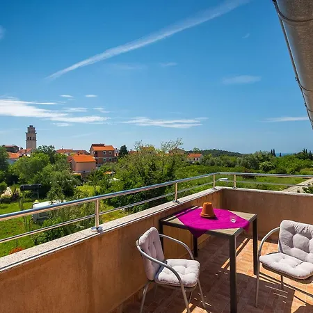 Milla Apartment Premantura